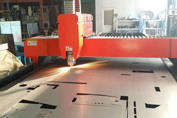 使用激光切割机精密度明显提升-bet在线登录官网-bet(中国)